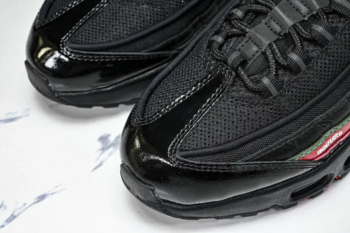 Air Max 95 SP Undefeated Black 
