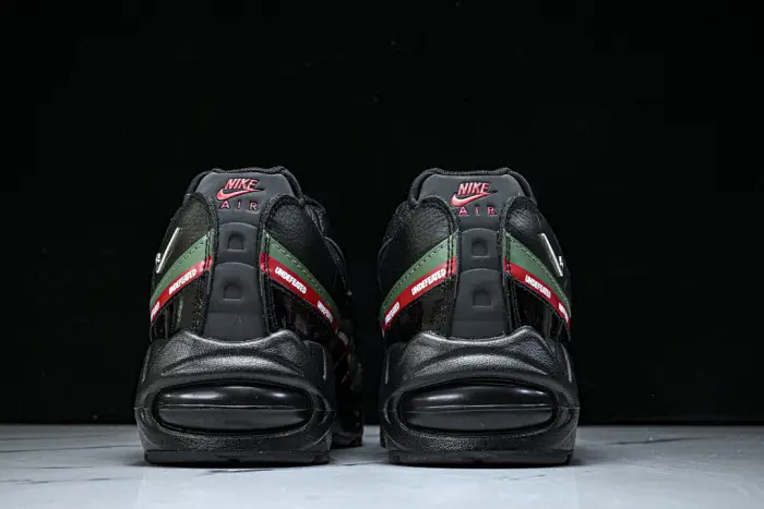 Air Max 95 SP Undefeated Black 