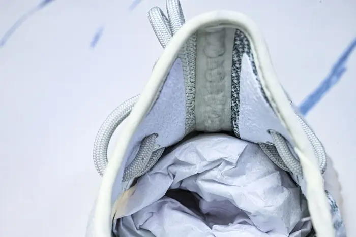Yeezy Boost 350 V2 Cloud White (Reflective) 