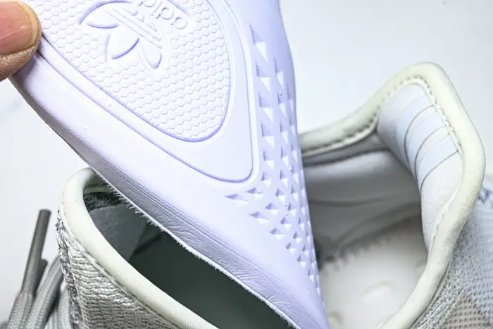 Yeezy Boost 350 V2 Cloud White (Reflective) 