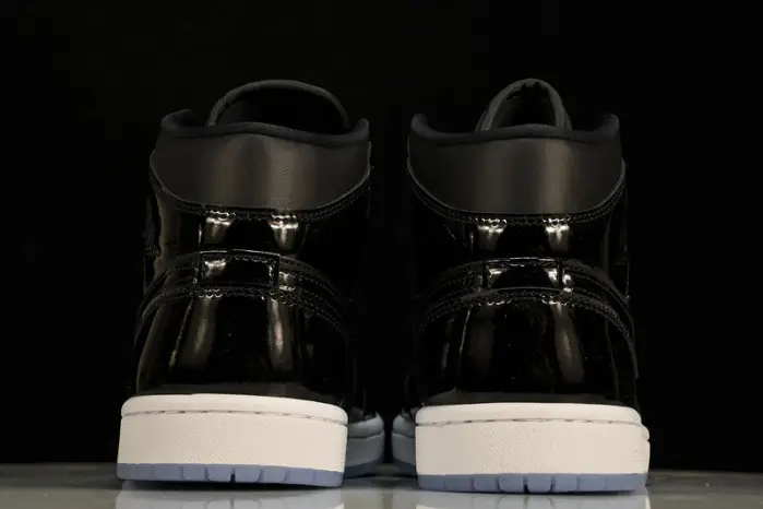 JORDAN 1 MID SE SPACE JAM 