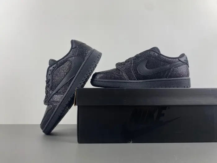 Travis Scott x Air Jordan 1 Low OG 