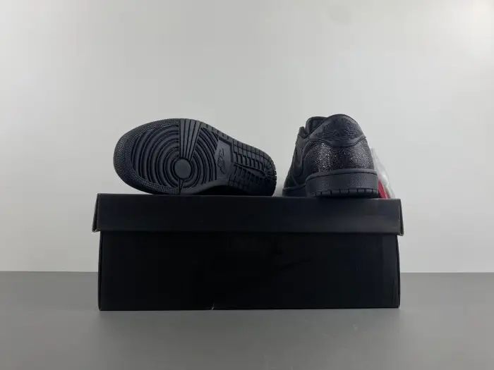 Travis Scott x Air Jordan 1 Low OG 