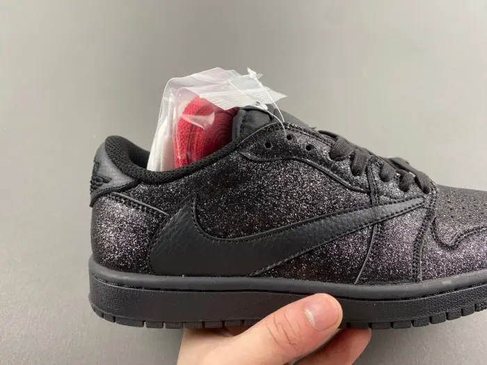 Travis Scott x Air Jordan 1 Low OG 