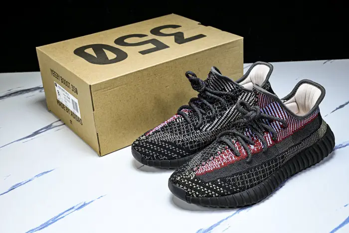 Yeezy Boost 350 V2 Yecheil (Reflective) 