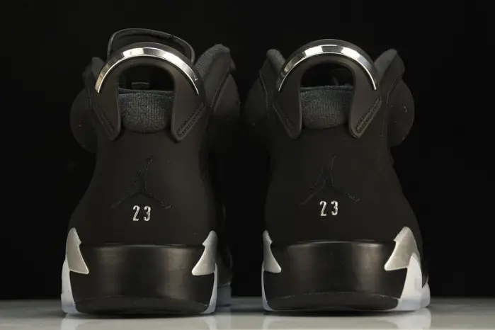 Air Jordan 6 Retro "Metallic Silver" 