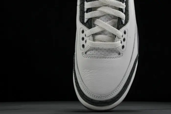JORDAN 3 RETRO 