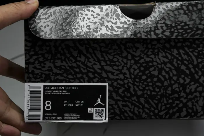 JORDAN 3 RETRO 