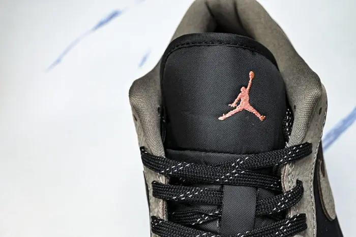 Air Jordan 1 Low OG 