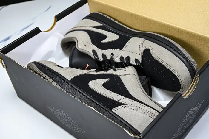 Air Jordan 1 Low OG 