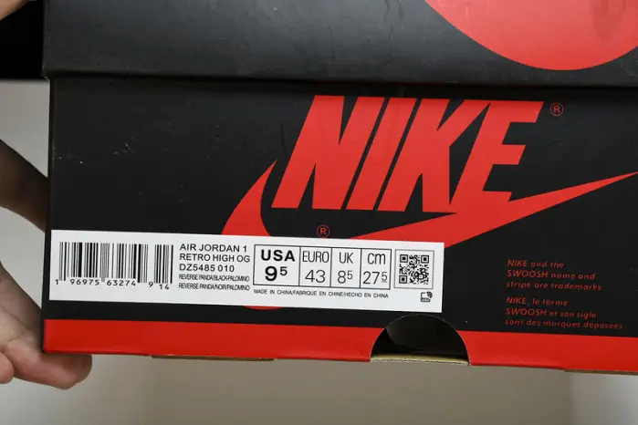 Air Jordan 1 High OG “Reverse Panda” 