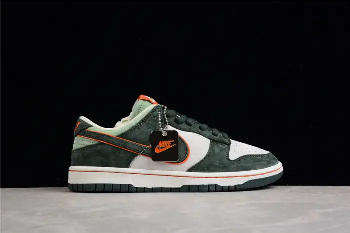 Otomo Katsuhiro x NK SB Dunk Low "Steamboy OST" 