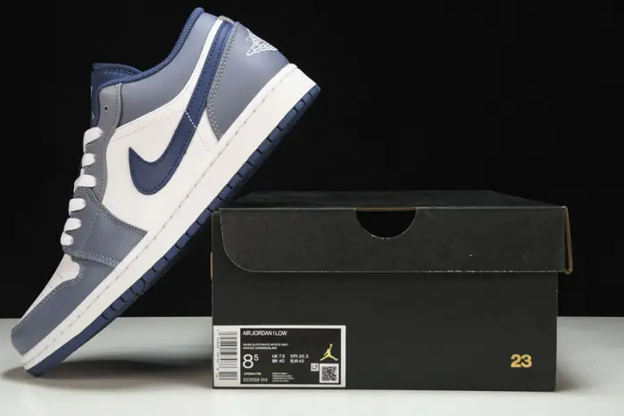 Air Jordan 1 Low 