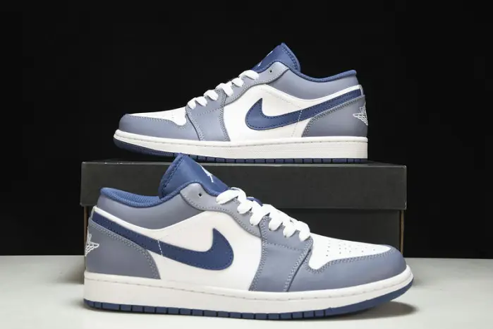 Air Jordan 1 Low 