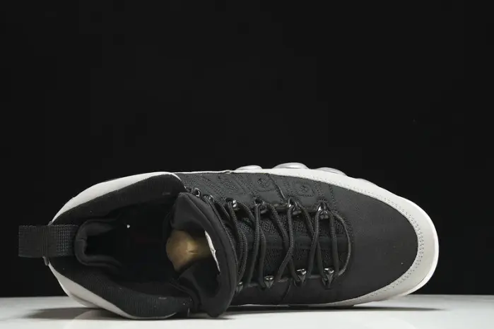 JORDAN 9 RETRO PARTICLE GREY 