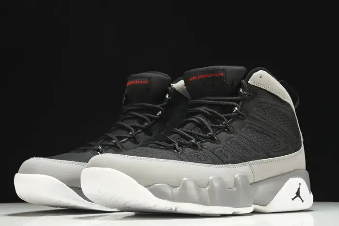 JORDAN 9 RETRO PARTICLE GREY 