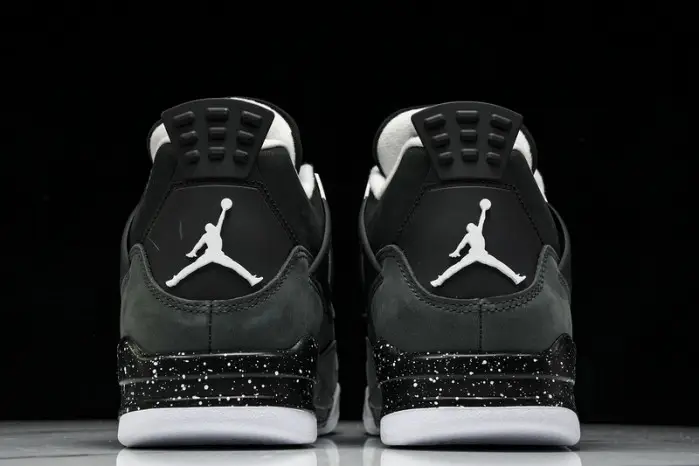 Air Jordan 4  ‘Fear’ 