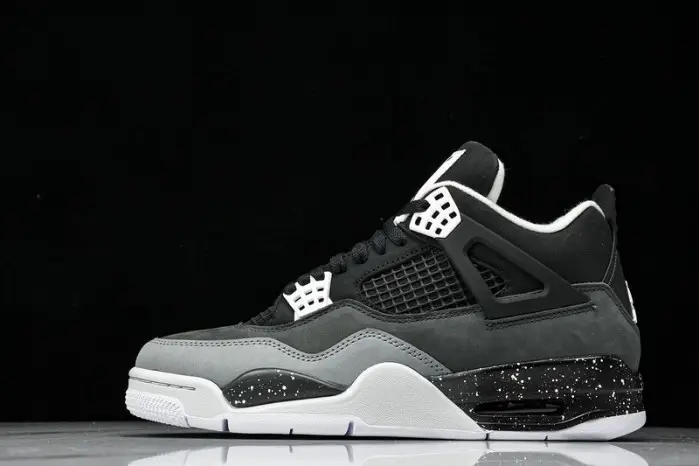 Air Jordan 4  ‘Fear’ 