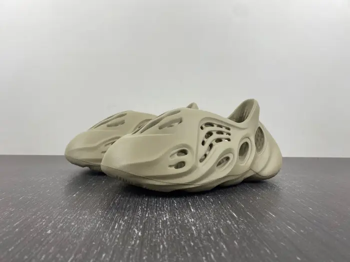 Yeezy Foam Runner 