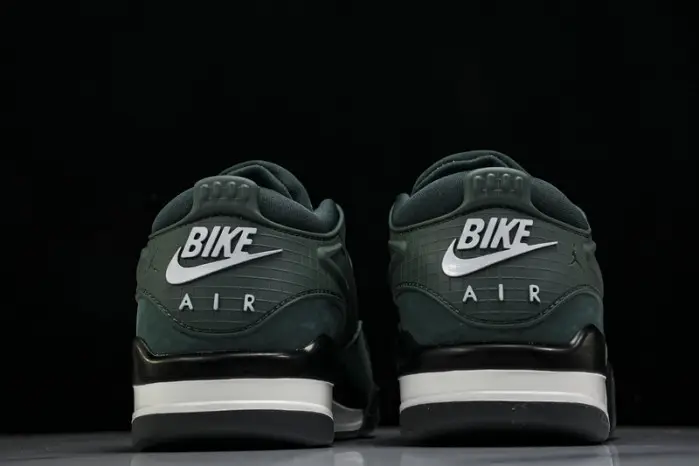 Air Jordan 4 “OXIDIZED GREEN” 