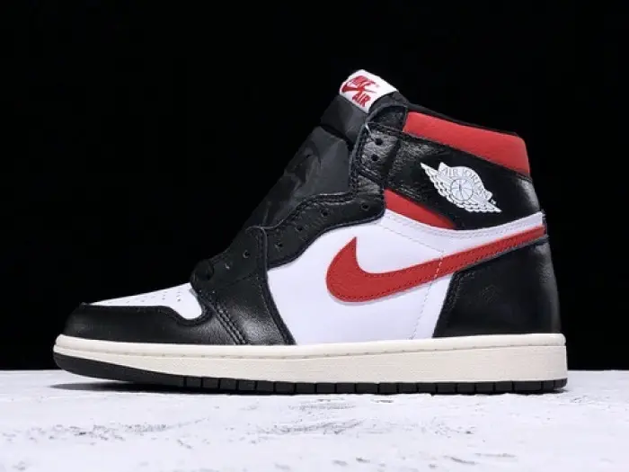 JORDAN 1 RETRO HIGH BLACK GYM RED 