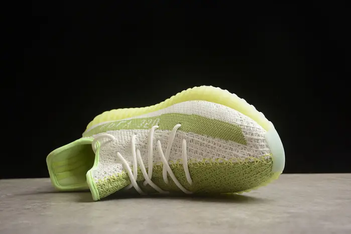 Yeezy Boost 350 V2 