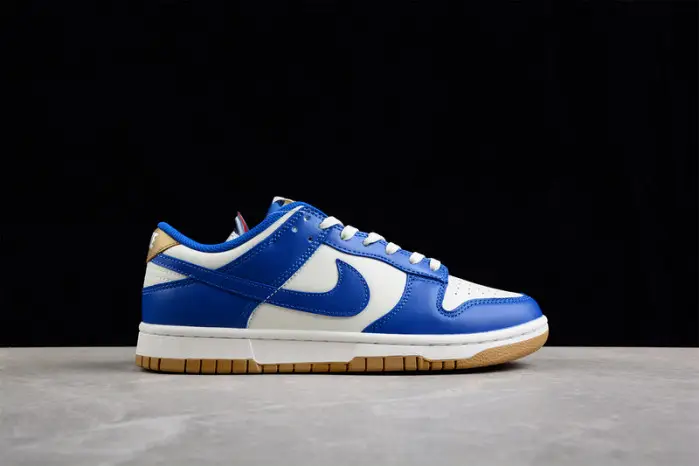 Nike SB Dunk Low 