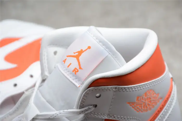 Jordan 1 Mid SE Bright Citrus (W) 