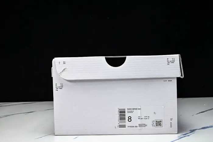 Nike Mind 001 