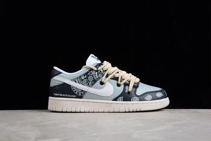 Nike Dunk Low  (2021) (W) 