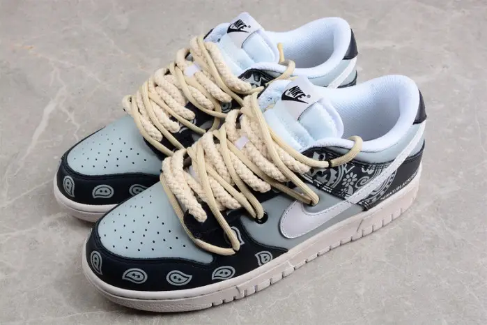 Nike Dunk Low  (2021) (W) 