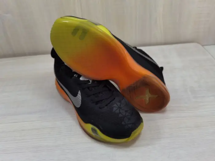 NIKE Kobe 10 X EP 