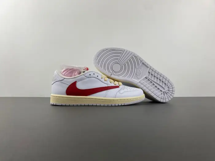 Travis Scott x Air Jordan 1 Low OG 
