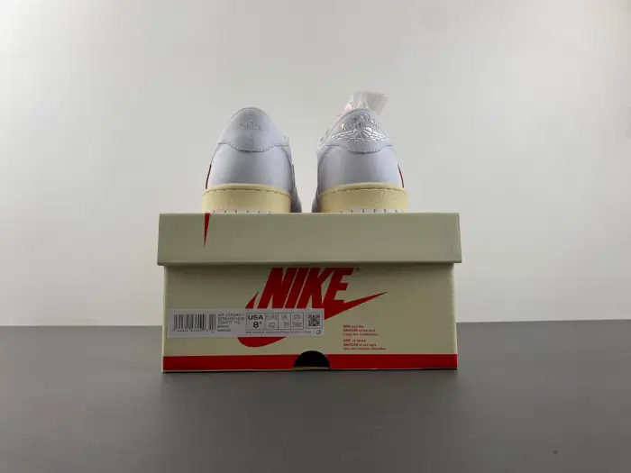 Travis Scott x Air Jordan 1 Low OG 