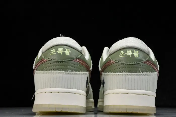 Nike Dunk Low 