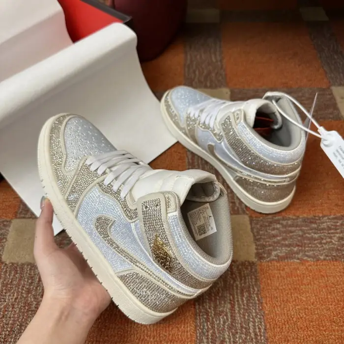 AIR JORDAN DRILL SNEAKERS 