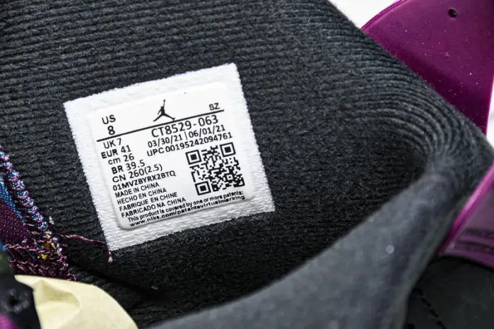 Jordan 6 Retro Bordeaux 