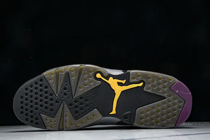 Jordan 6 Retro Bordeaux 
