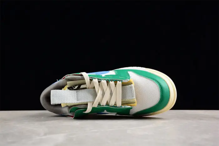 Nike SB Dunk Low 