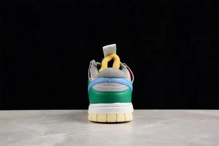 Nike SB Dunk Low 