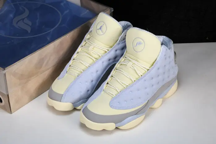 Air Jordan 13 