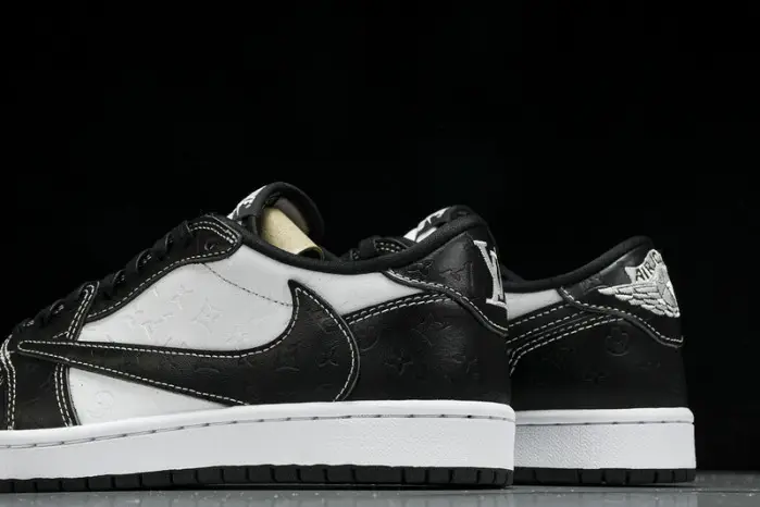 Travis Scott x Jordan Air Jordan 1 Low OG 