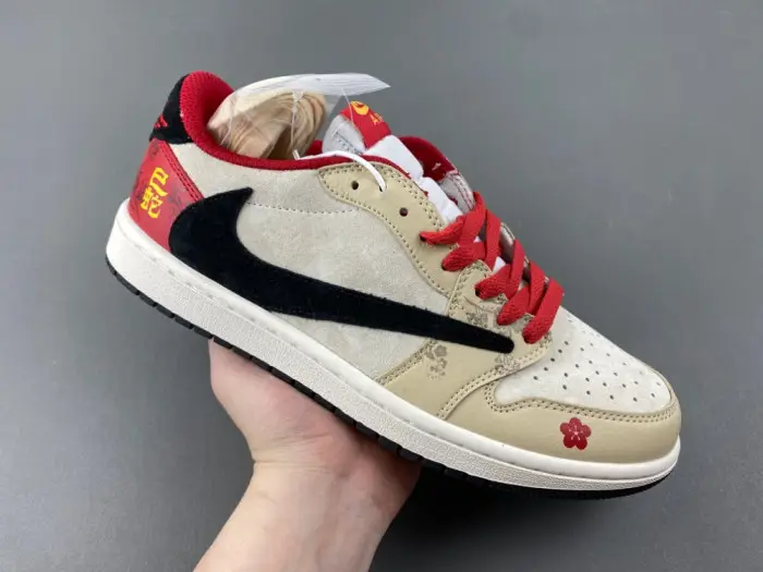 Travis Scott x Fragment Design x Air Jordan 1 Low 