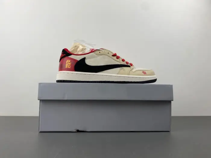 Travis Scott x Fragment Design x Air Jordan 1 Low 