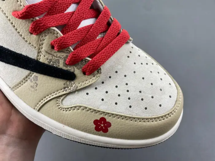 Travis Scott x Fragment Design x Air Jordan 1 Low 