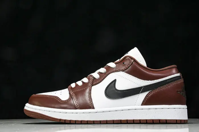 Jordan 1 Low SE “Dark Pony ” 
