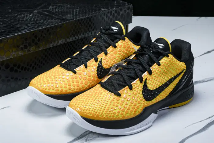NIKE KOBE 6 PROTRO “LIGHTBULB” BLACK YELLOW 