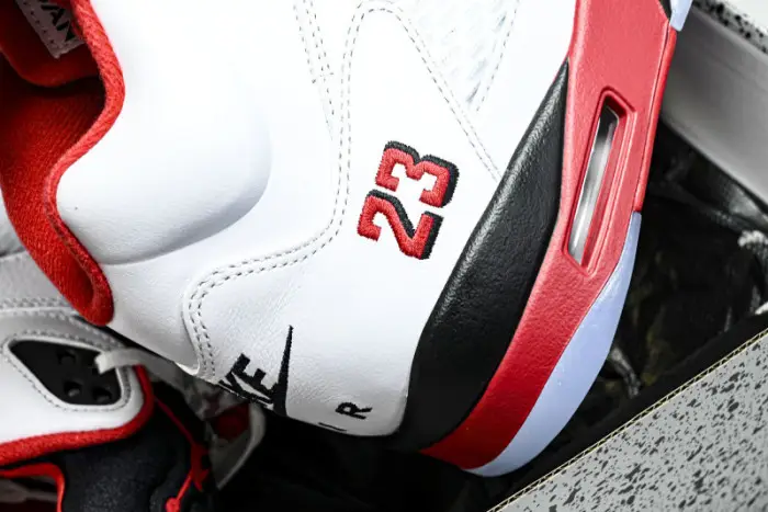 Air Jordan 5  “Fire Red Black Tongue” 
