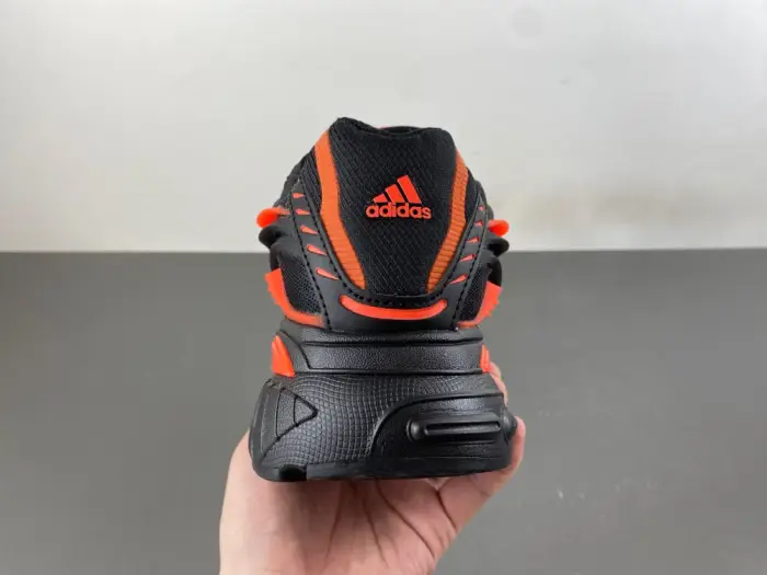 Pharrell x adidas Adistar Jellyfish 