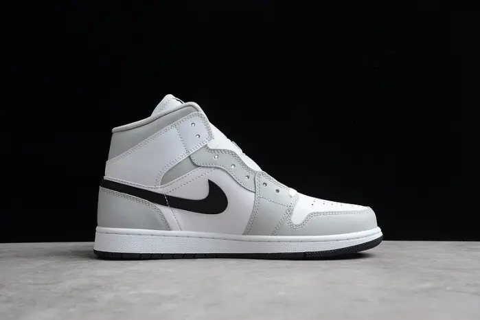 Air Jordan 1 Mid "Light Smoke Grey" AJ1 